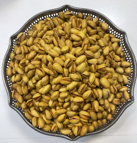 پسته آقایی درجه یک زعفرانی