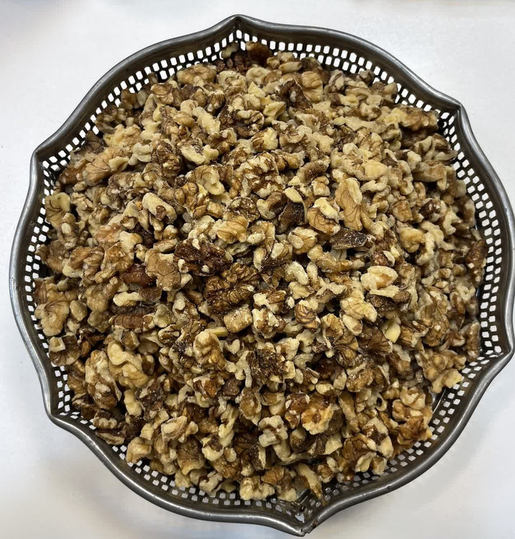 مغز گردو دندانه